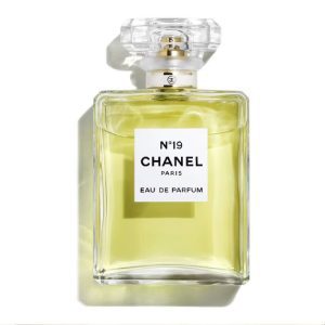 CHANEL N°19 Eau De Parfum
